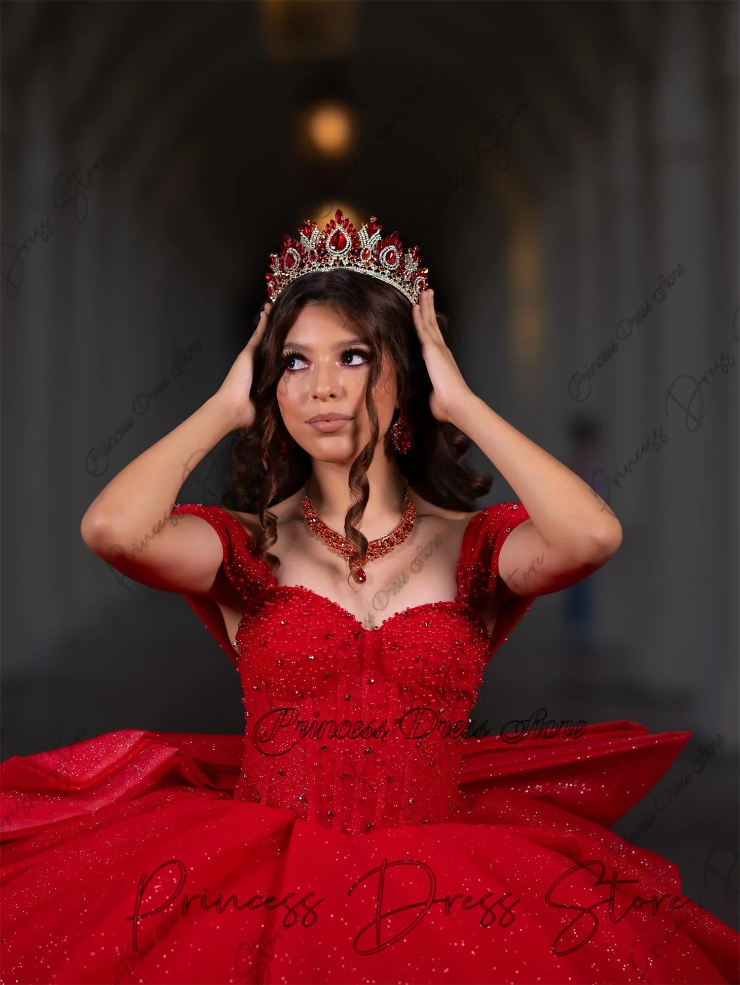 ชุดเดรสงาน Quinceanera ผ้าทูลล์ลูกไม้ประดับลายสวยงาม ทรงบอลกาวน์ ปี 2025 ชุดเดรสงานวันเกิดประดับลูกปัด สไตล์เม็กซิกัน ชุดเดรส Sweet 16 แบบสั่งตัด