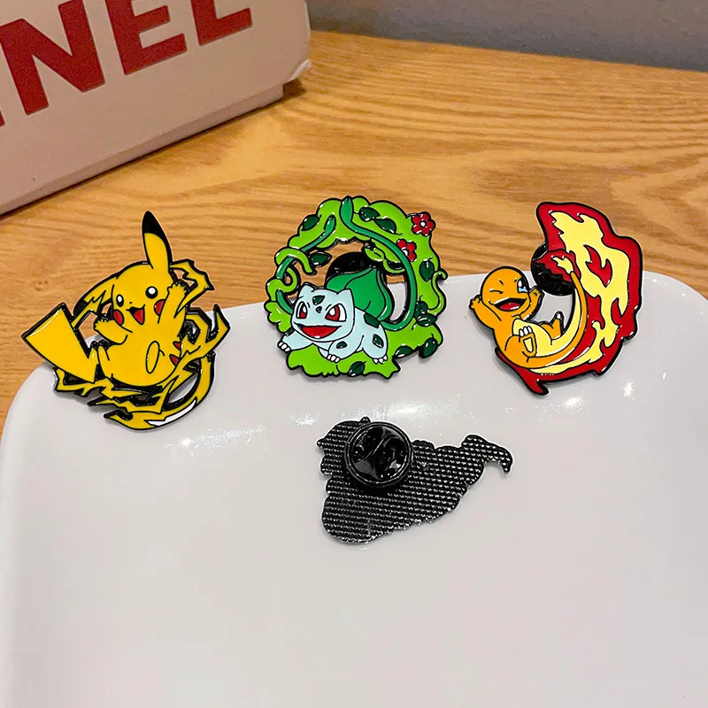 Ensemble d'épingles en émail Pokemon, 4 pièces, avec Pikachu et écureuil, Badges de broche en métal de dessin animé pour bijoux à la mode