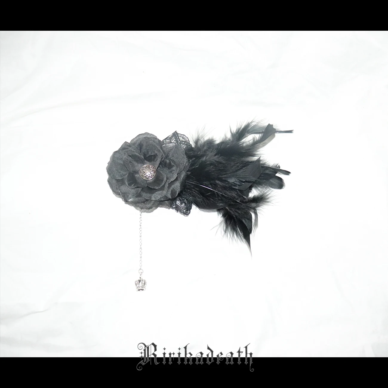 

Черная заколка для волос с перьями ручной работы с подвеской в виде короны, заколка для волос, аксессуары для волос, головной убор в стиле готической Лолиты Y2K, косплей