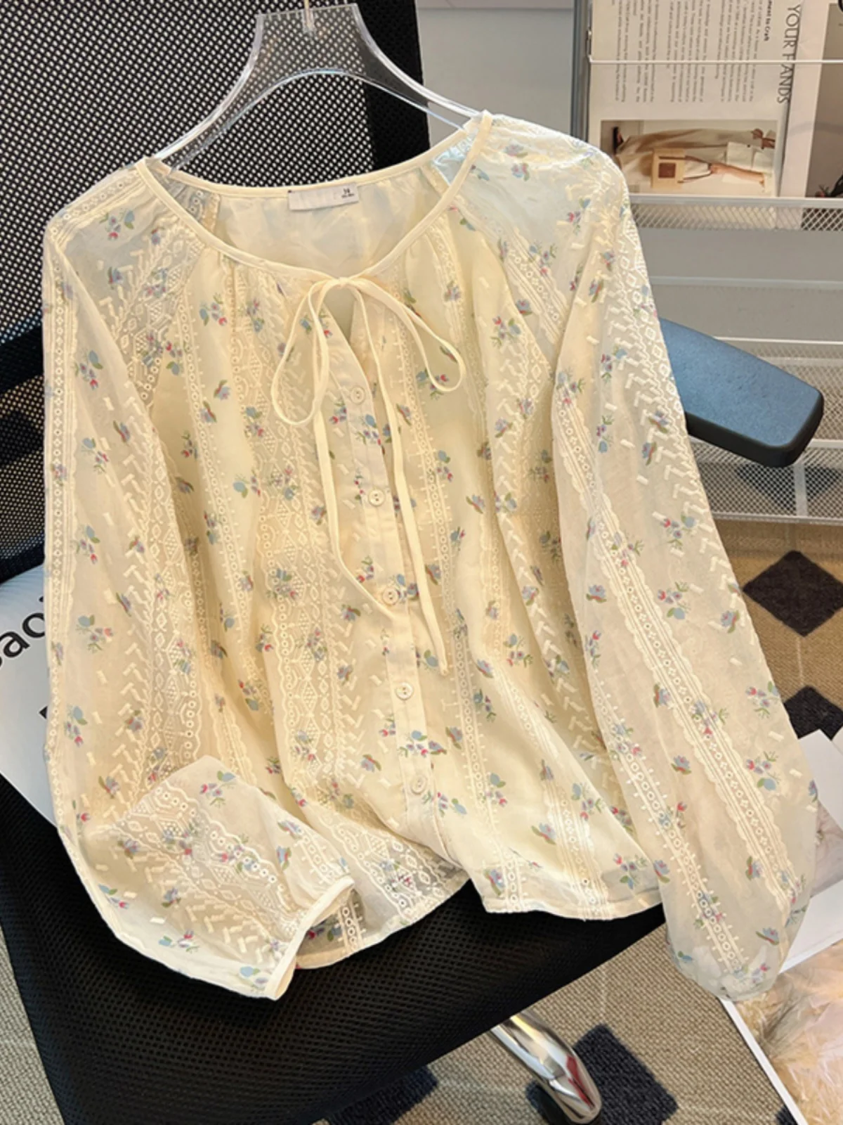 

Женская шифоновая блузка с длинным рукавом и цветочным принтом, свободного кроя, осенняя коллекция 2025, новинка, европейский стиль