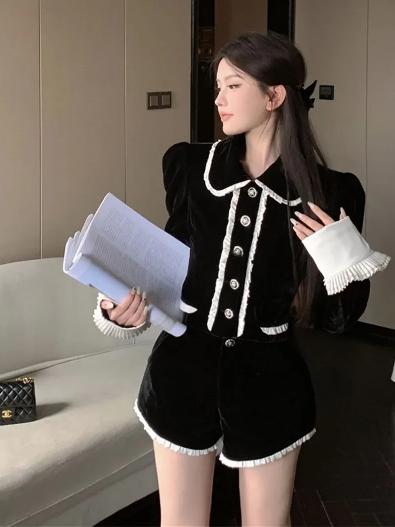 French Velvet Jacket Shorts Two-piece Set Women Korean Stringy Selvedge Patchwork Sweet Fashion Celebrity Slim Winter Lady Suit