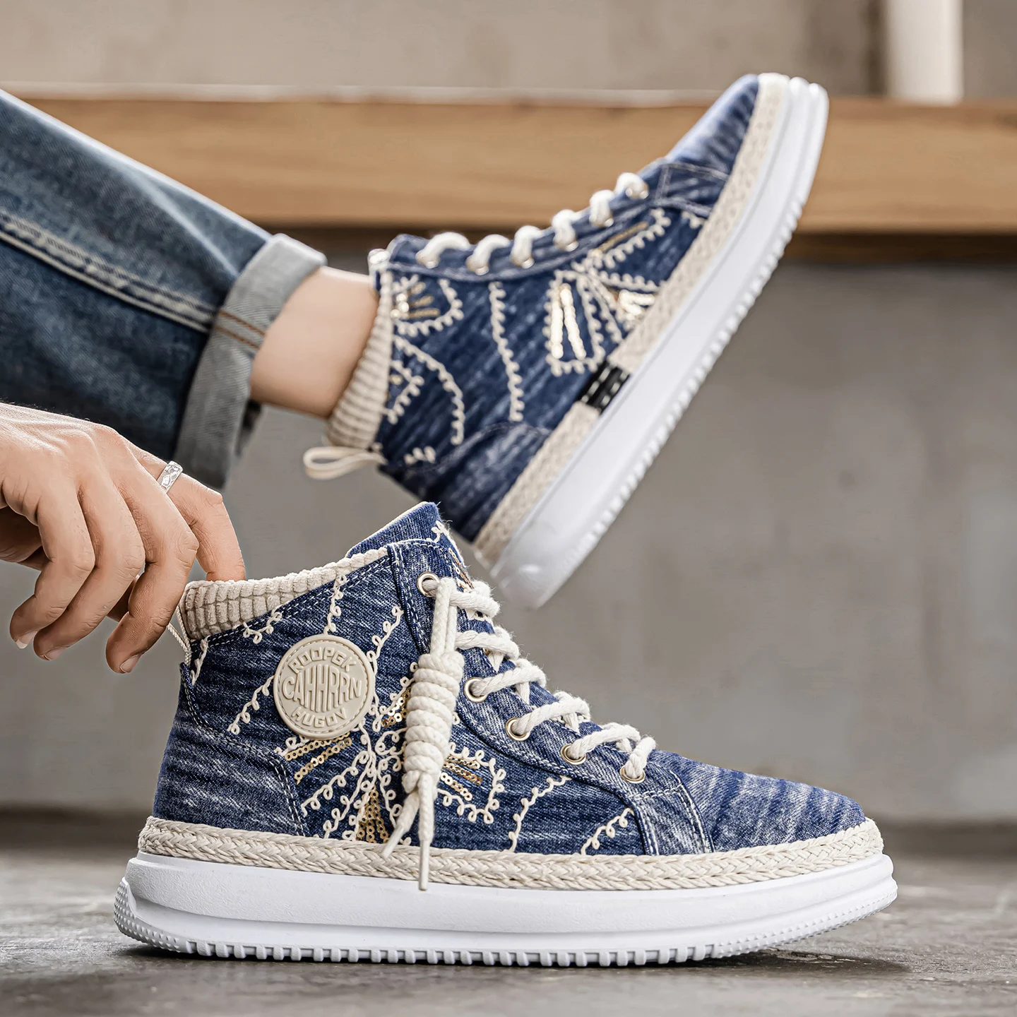 

Новые осенние мужские туфли на высокой тканой подошве, джинсовая повседневная мужская обувь, универсальная нишевая студенческая спортивная обувь