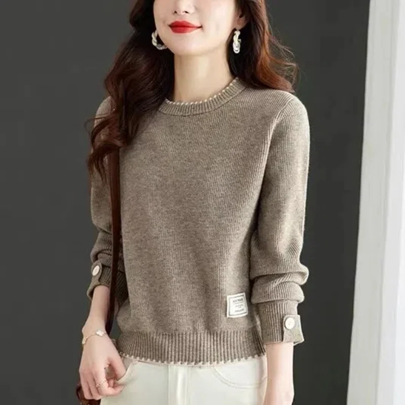 Sweet Fashion Autumn/Winter Sweaters Women\'s Solid O-Neck Solid Badge Button Korean Casual Long Sleeve Pullovers Knitted Tops