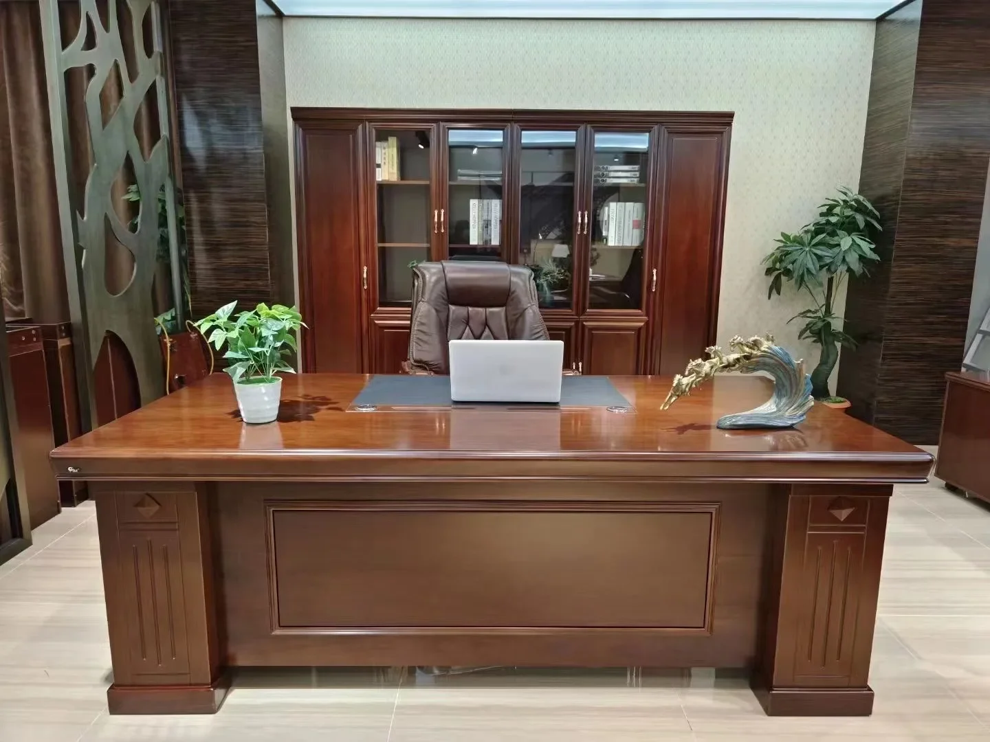 2026 Professional Office Furniture Half Round European Style Semi Circle 100% MDF Executive Office Desk