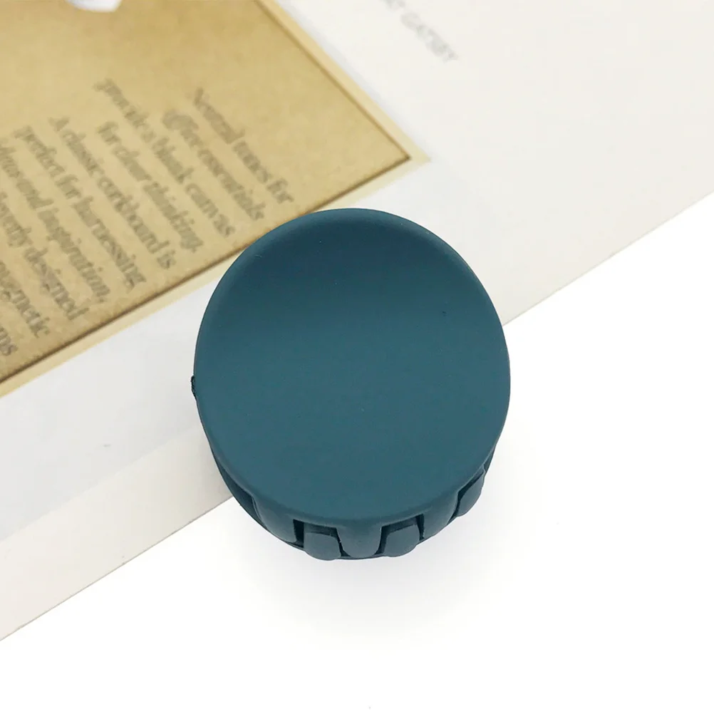 

10Pcs Hair Claw Clips Mini Round Macaron Colors Non Slip Hair Barrettes for Girls Birthday Festival Party Barrettes