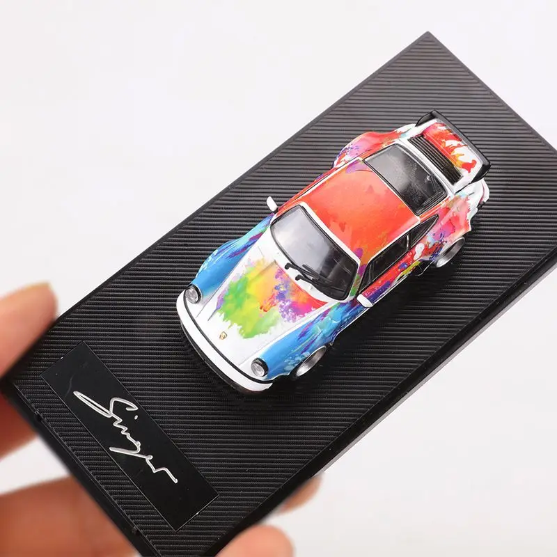 

RM Rhino 1:64 Porsche 911 Carrera Carrera Art Painting Simulation Alloy Car Model