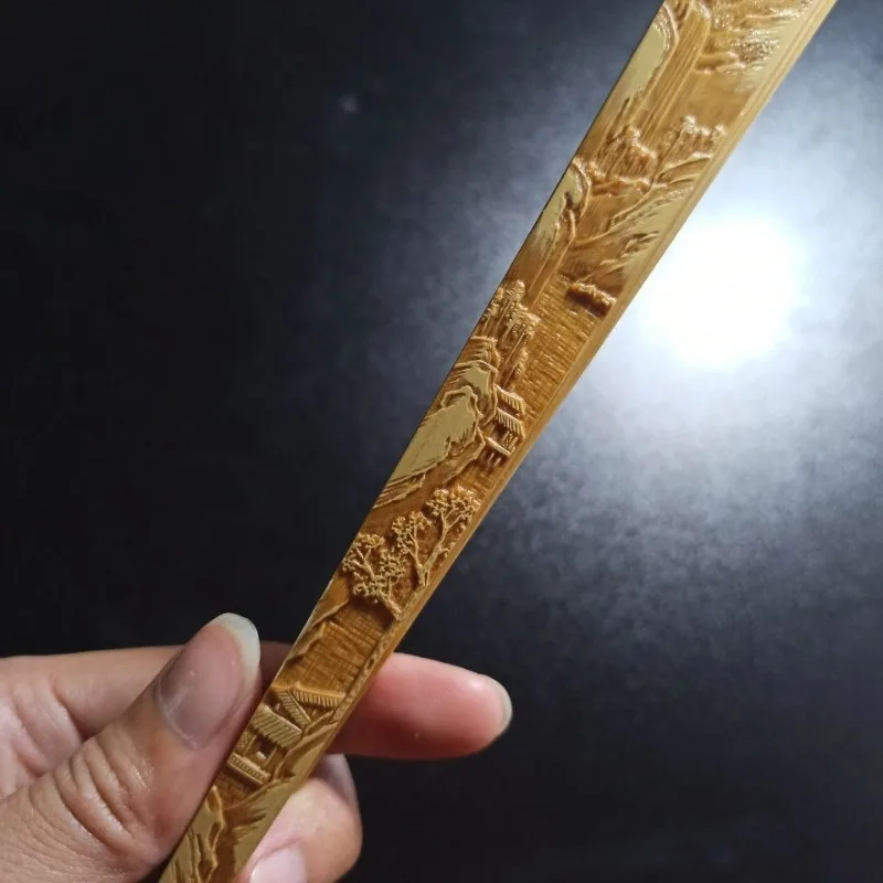 Yuzhu folding fan, Liuqing bamboo carving fan relief process