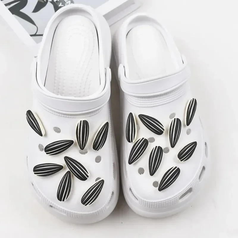 10/20PCS Hot Sale DIY Shoes Charms Funny Sunflower Seed Charms Accessories Designer Quality Garden Shoe Decoration Girl Gift