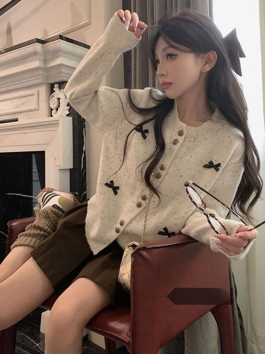 

Sweet Knot Long Sve Knitted Sweater Women's Slim Fit Single Button Autumn High End Feeling Personali Top