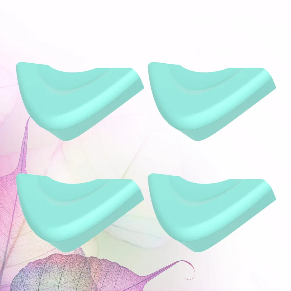 4 قطع من واقيات الزوايا المصنوعة من السيليكون الناعم لطاولة أمان الأطفال ومضادة للتحطم وواقي حافة الأثاث باللون الأخضر الفاتح