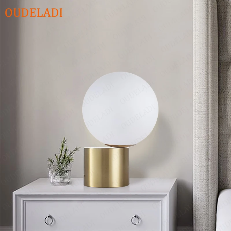 Nordic Glass Ball Brass Table Lamps Living Room Bedroom Study Bedside LED Eye Protection Desk Light Home Decor Lighting fixture