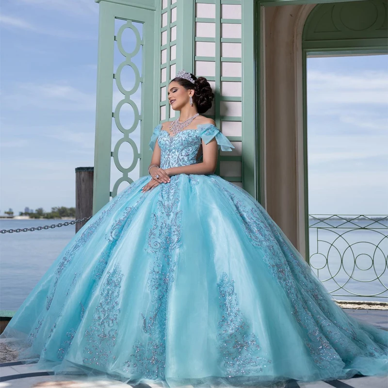 فستان Quinceanera فاخر مخصص من النعناع المتلألئ بدون أكتاف مزين بالدانتيل لحفلات أعياد الميلاد الحلو 16 فيستدوس دي فييستا YQD548