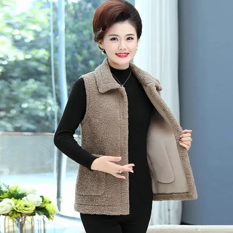 Lamb Wool Granular Velvet Vest Coat Autumn Winter Middle Aged Mother Casual Thicken Warm Sleeveless Jacket Women Waistcoat 5XL