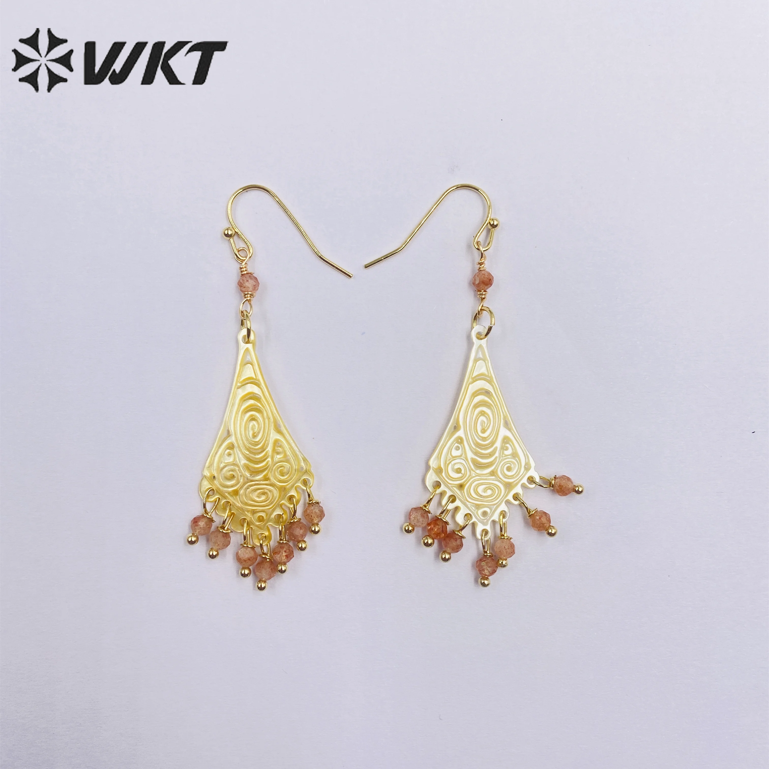 

WT-MPE092 WKT 2023 Natural Shell Earrings For Ladies' Parties Style Celebration Grand Cute Beads Jewelry Accessory