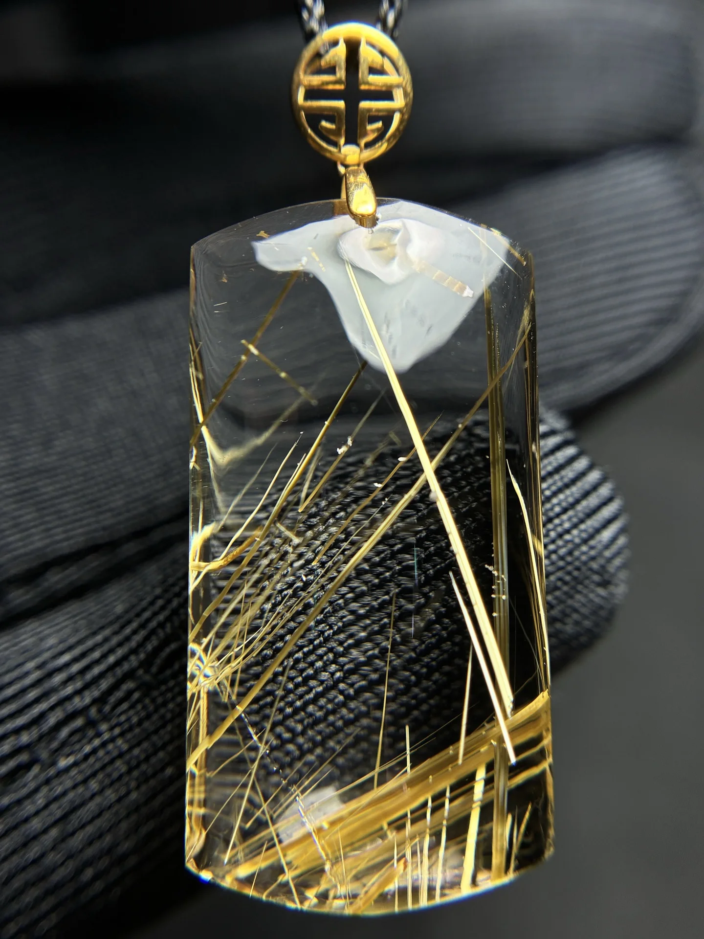 

Natural Gold Rutilated Quartz Pendant Flower 30*14.9*8.5mm Rutilated Quartz Jewelry Men Women Brazil AAAAAAA