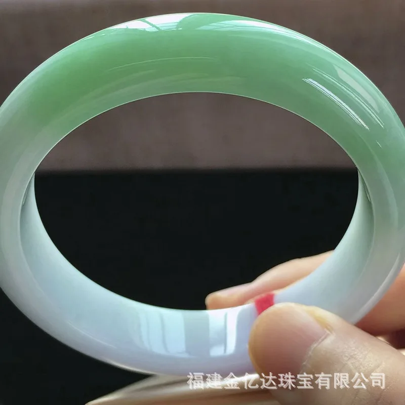 Myanmar Natural Emerald a Kind of Old Spring Color Bracelet Jade