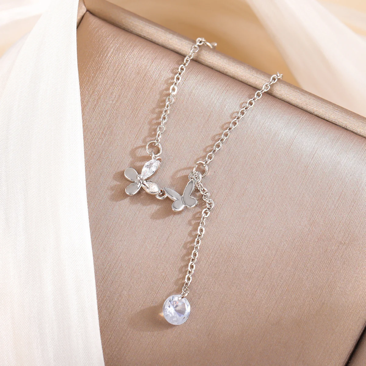 Fairy Style Fashion 925 Sterling Silver Jewelry Choker Butterfly Flashing Crystal Flower Clavicle Chain Necklaces  XL118