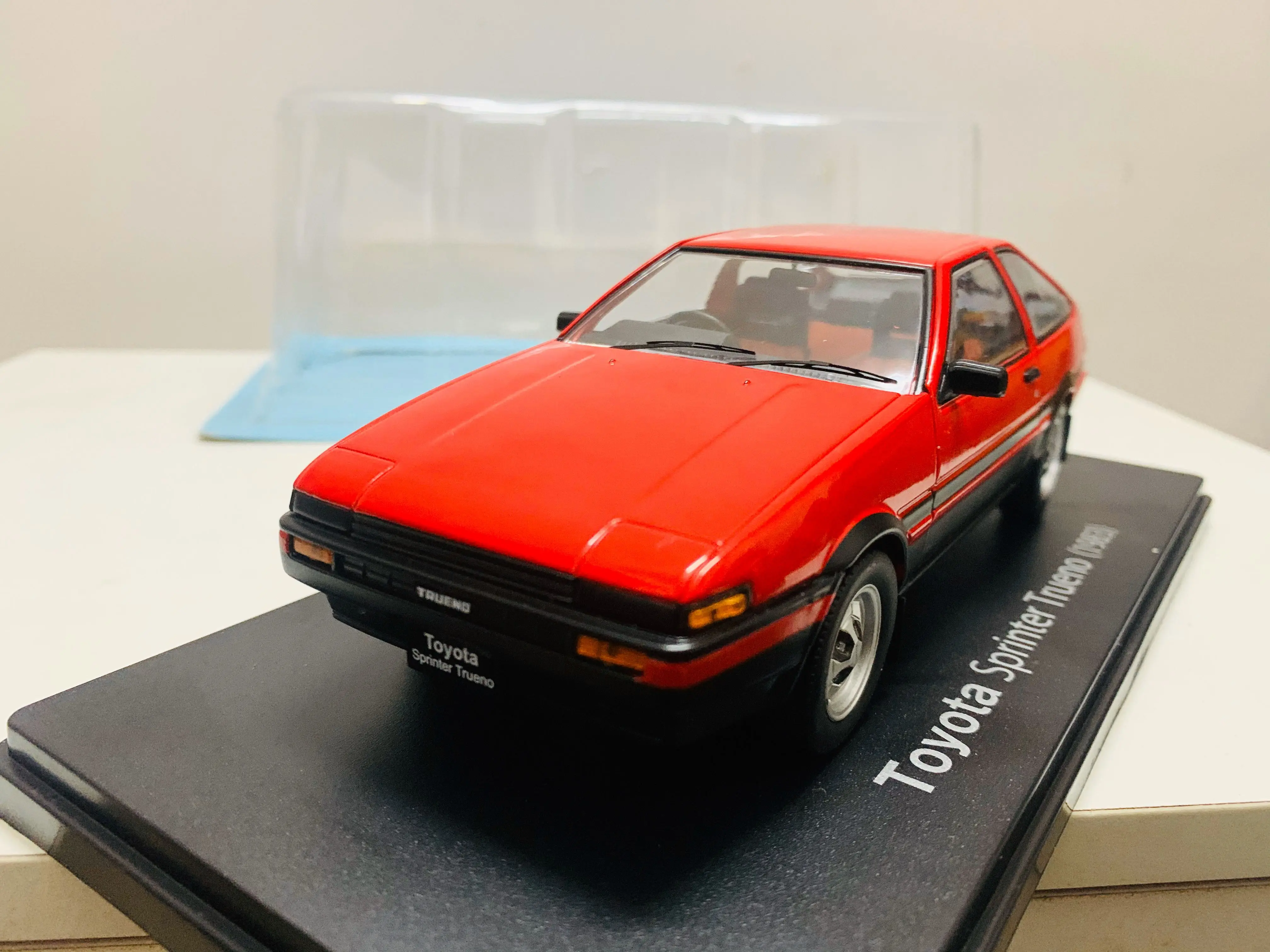 1:24 Scale Die-Cast Model Car Sprinter Trueno 1983 Red 2 Door Open New in Box