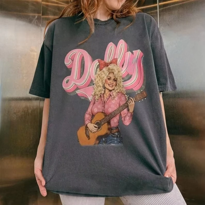 Dolly Parton T-shirt Pure Cotton Pink Country Music Cowboy Girl Pattern T-shirt    Casual couple streetwear shirts for women
