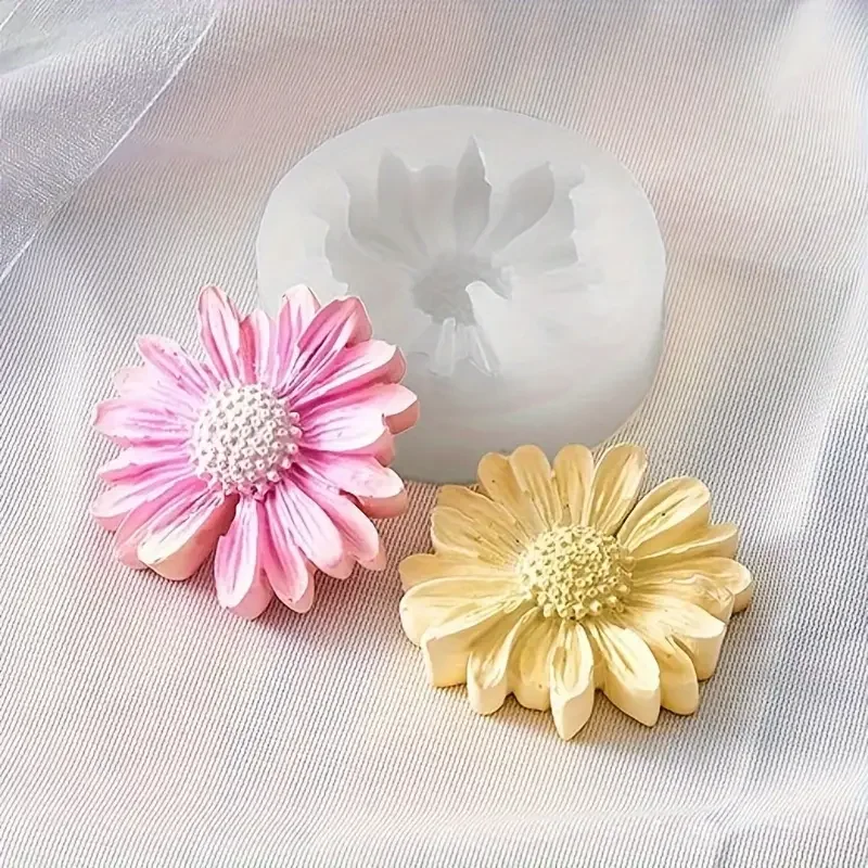 1pc 3D Daisy Flower Silicone Candle and Plaster Mold - DIY Resin and Clay Crafting Supplies