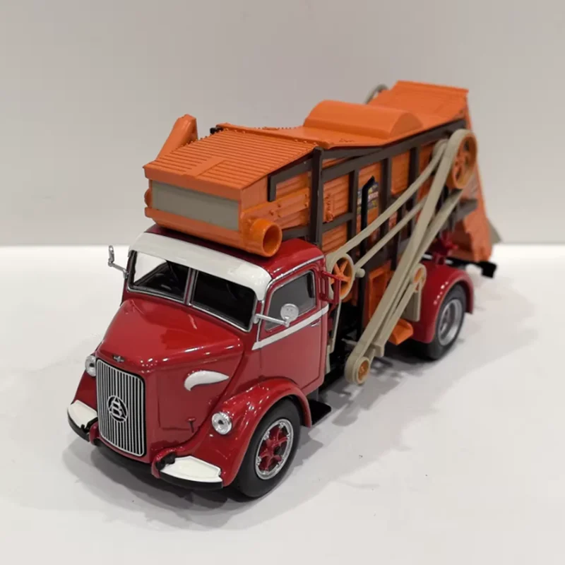 IXO 1/43 مقياس بيانكي سيفيس كارا سبيكة محاكاة نموذج سيارة مجموعة ثابتة زينت هدايا العيد اللعب هدية تذكارية