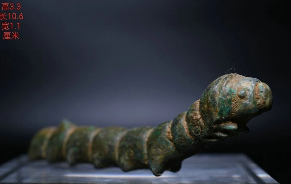 10.6CM Rare Old Chinese  Bronze Ware Dynasty Palace silkworm Luck Sculpture