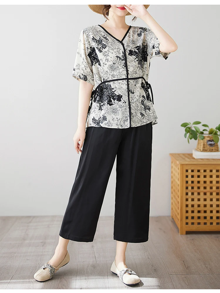 

Floral Print Chiffon Top Wide Leg Pants Belted Design Anti-Wrinkle Lightweight V-Neck Summer Fashion Set for Mature Women