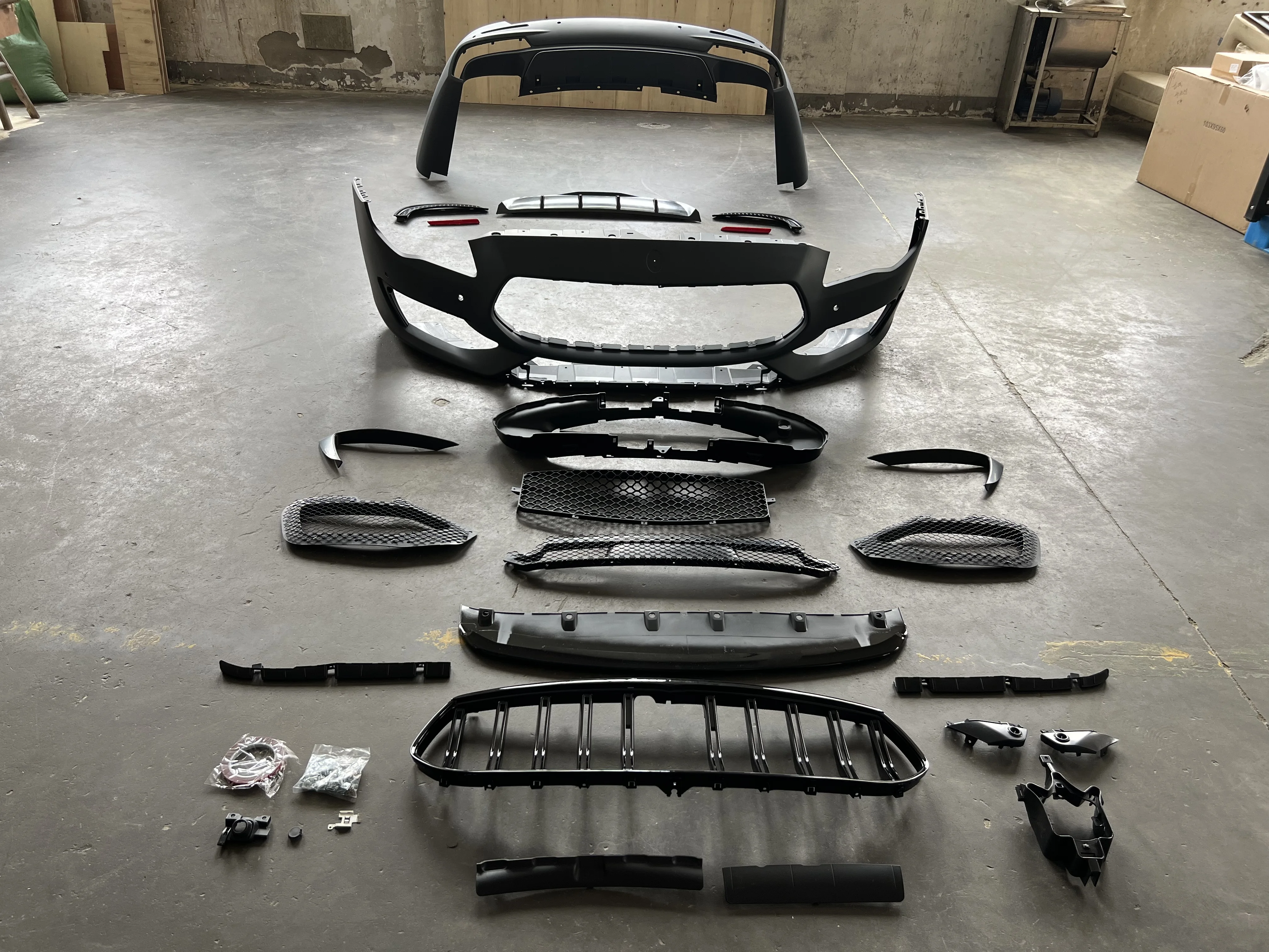 XLstyling new Trofeo Performance Body Kit For Maserati Quattroporte body kit Front Rear Bumpers