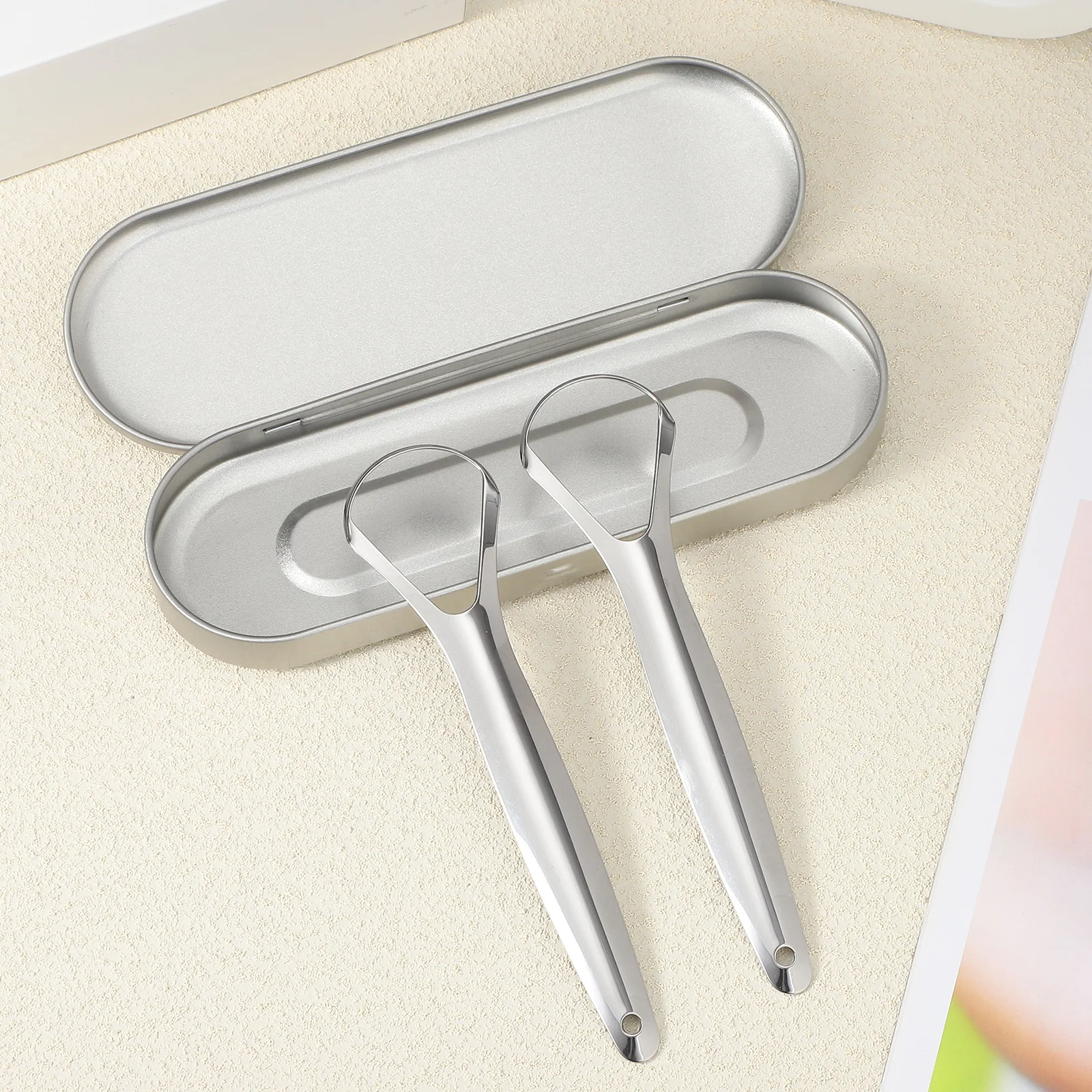 

2Pcs Metal Tongue Cleaners Stainless Steel Scrapers Breath Freshener Smooth Edges Suitable for Thick Coating Smoking