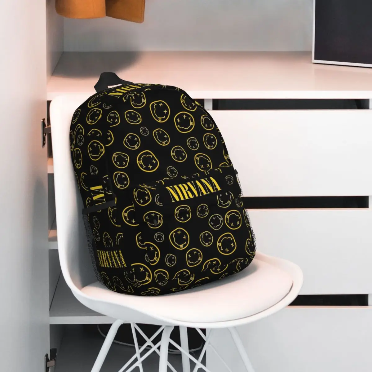Nirvanas One Sided Smile 18 Backpack Hot Sale Daypack Large Capacity Boys Girls BookBag Shoulder Bags for Men Women School Bag