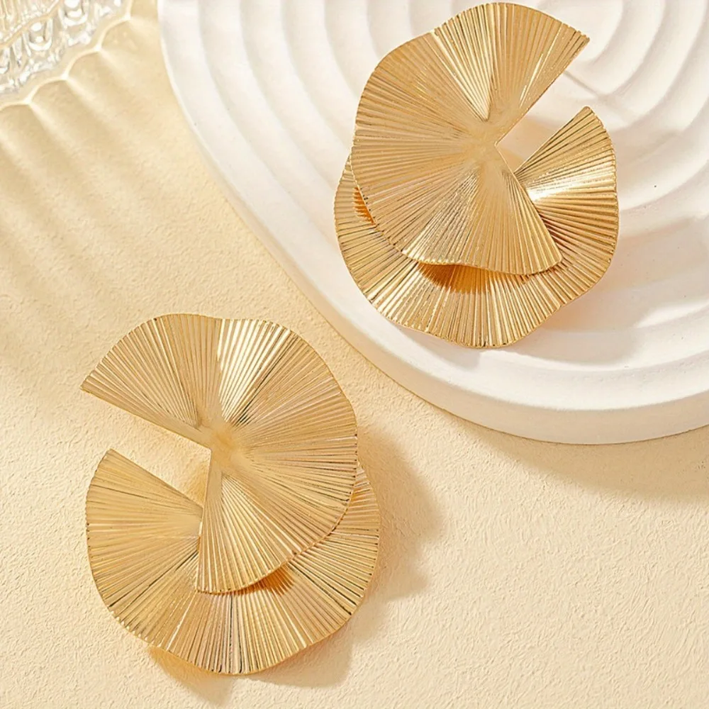 Golden Distorted Design Exaggerated Leaf Massive Earrings for Women Girls Party Holiday Metal Sexy Fashion Jewelry Accessories image 6