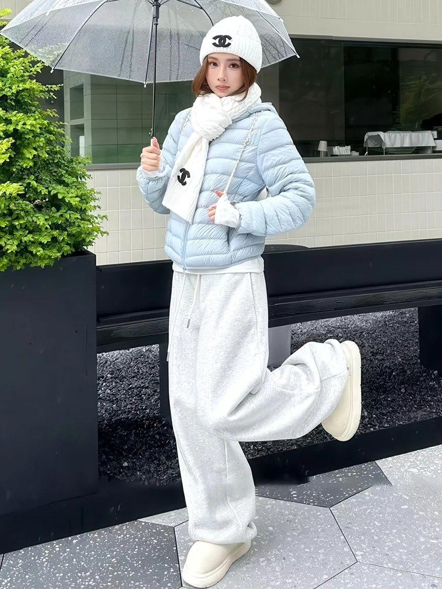 Jasnoniebieska damska kurtka puchowa 2025 Jesień Zima luźna ciepła kurtka ultralekka biała kurtka z kapturem z puchu dla niskich kobiet...