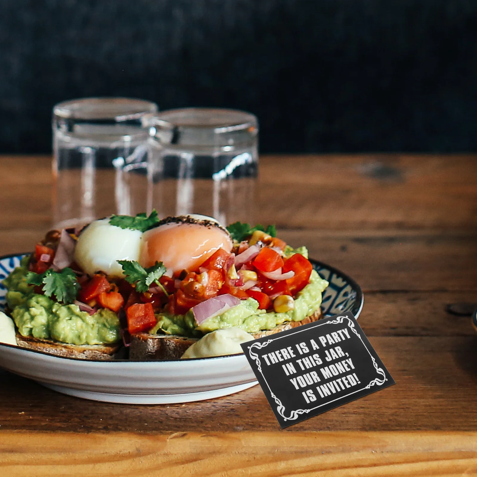 

Laundry Room Sign with Humor Tips Greatly Appreciated Decal Waterproof Sticker for Cafes Bars Food Container Labels