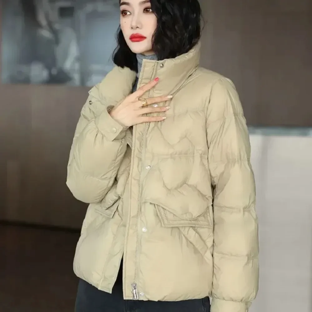 2025年秋冬新作 レディースジャケット スタンドカラー ホワイトダックダウンジャケット 超軽量 防風 フェザーパーカー 女性用 ダウンコート