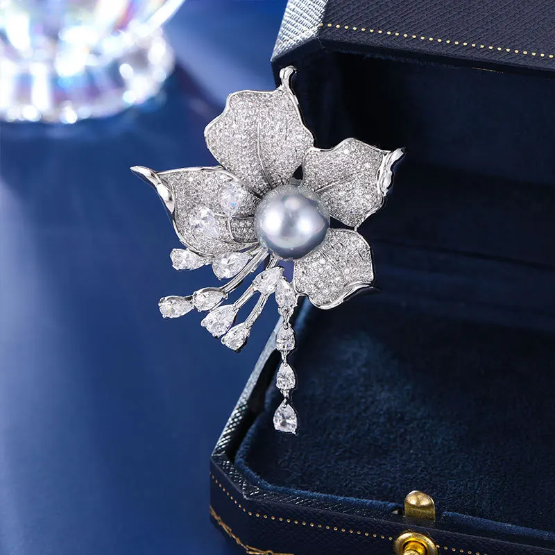 New Exquisite Luxury Flower Tassel Zircon Brooch Anti-Exposure Multi-Purpose Suit Jacket Pearl Brooch Accessory