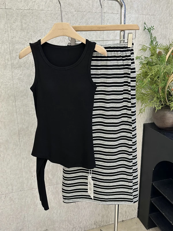 

Loose Stripe Vest Top And Skirt Set Women's Summer Fashion Outfit Korean Style Half-length Split Skirt with Sash T-shirt
