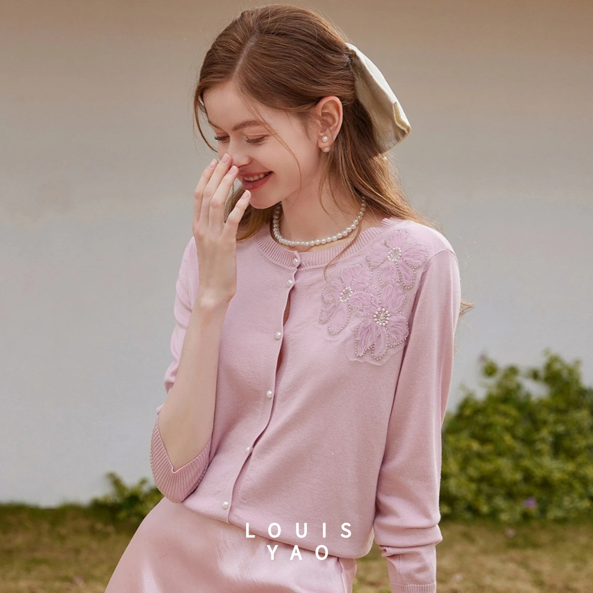 

LOUISYAO 2026 Spring Flower Knit Cardigan Women Stretchy Soft Knitted Sweater Regular Fit Ladies Outer Wear Fashion Knitwear