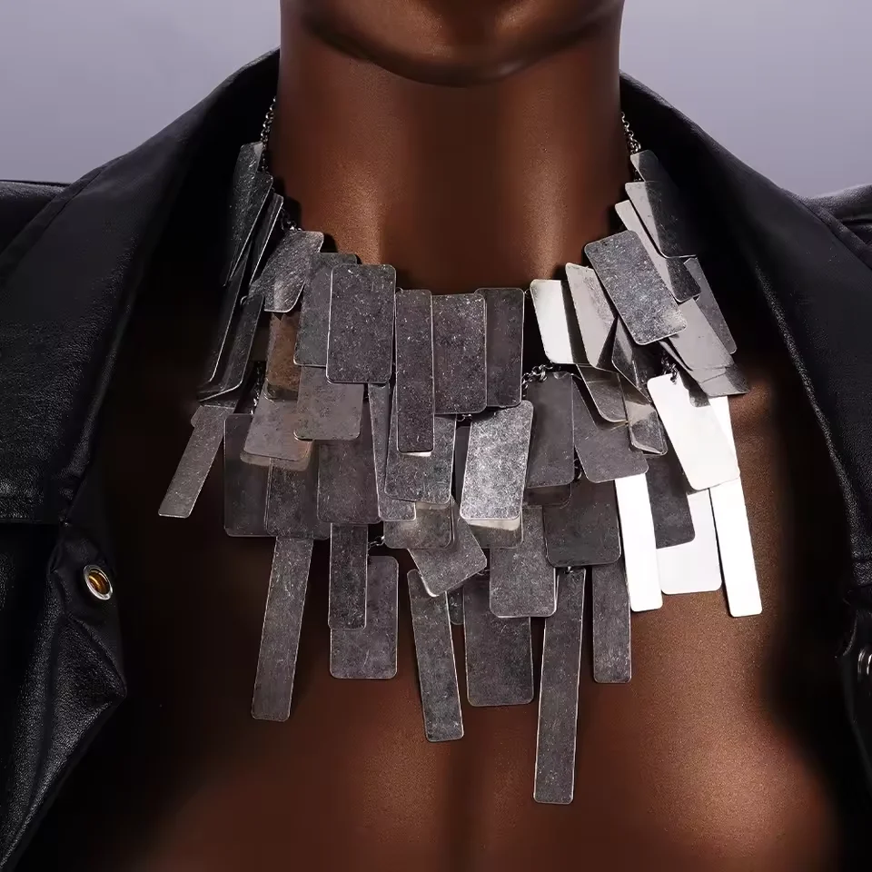 

Unique Bohemian Necklace with Irregular Sequins Exaggerated Collarbone Chain Spring Summer Unqiue Jewelry Accessorry for Women