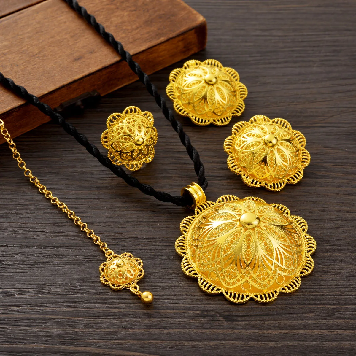 4PCS Ethiopian Luxury Jewelry Set Flower Shaped Ring Earring Necklace Head Chain Set African Eritrean Wedding Engagement Gift