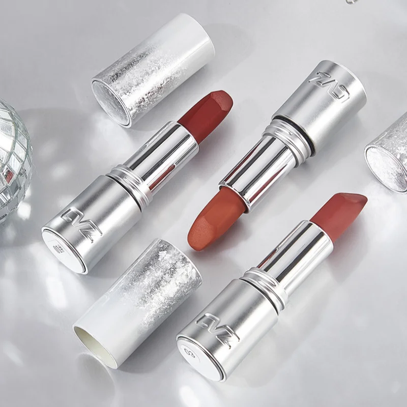 Matte Nude ลิปสติกลิปสติก Non-stick Cup Velvet Lip Stick ผู้หญิงแต่งหน้ากํามะหยี่ Rose สีแดงสีน้ําตาล Lip Nude ลิปสติกติดทนนาน