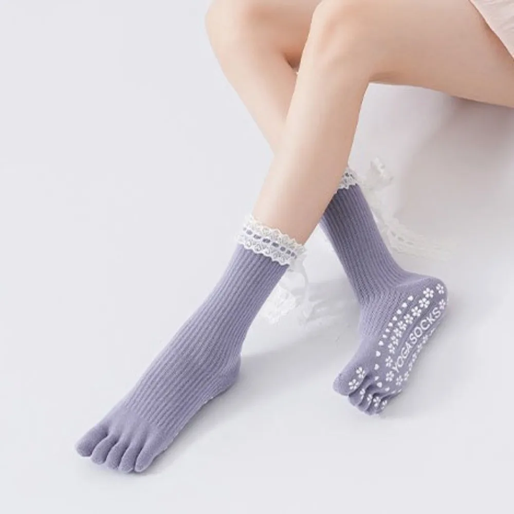 meias-de-yoga-femininas-antiderrapantes-de-algodao-com-cinco-dedos-estilo-casual-ballet-com-laco-de-renda-para-pilates