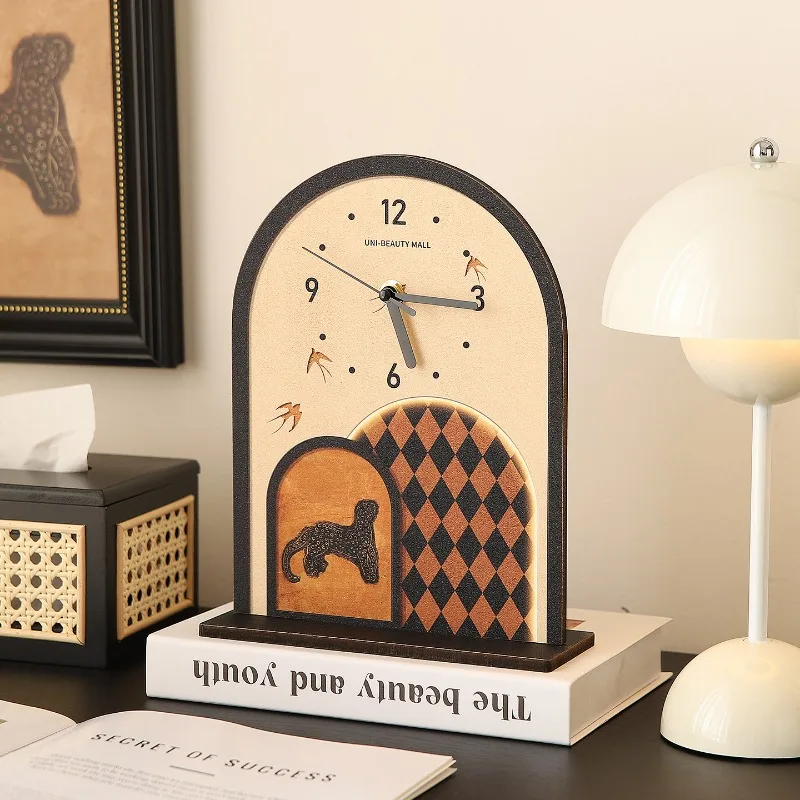 

Mid-Century Bedside Table Clock Ornament Cute Quiet Living Room Table Clock Bedroom Simple Reloj Decorativo Home Decor HQ40Z