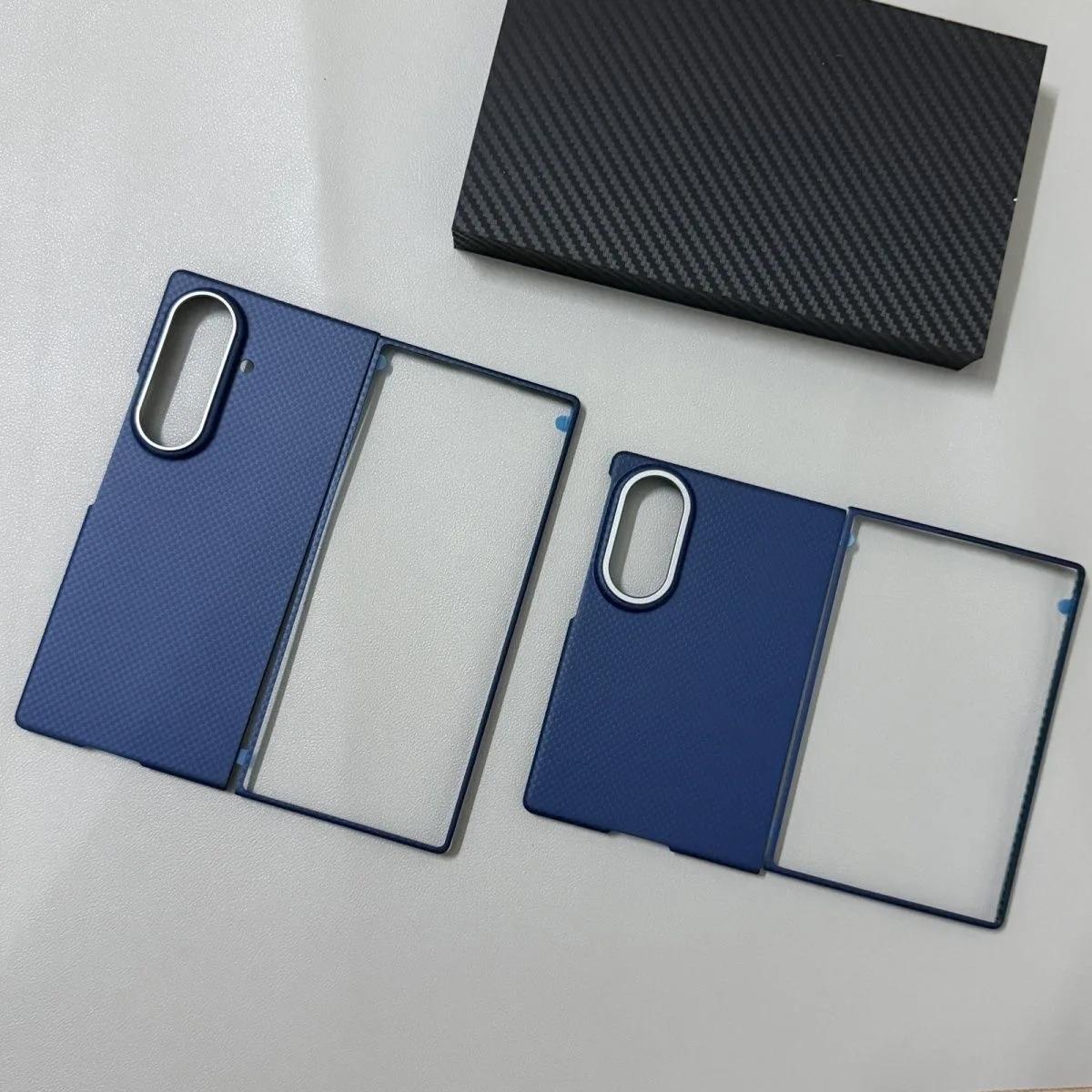 600D Fine Grain Carbon Fiber Shell for Samsung Galaxy Z Fold 7 8Ultra Carbon Fiber Magnetic Shell Ultra-Thin Lightweight Armor