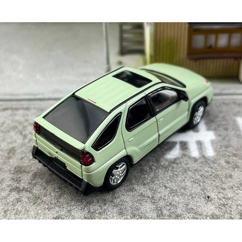 GOC Diecast 1/64 Scale Pantiac Aztek รถคอลเลกชันรุ่นของเล่นเครื่องประดับตกแต่ง
