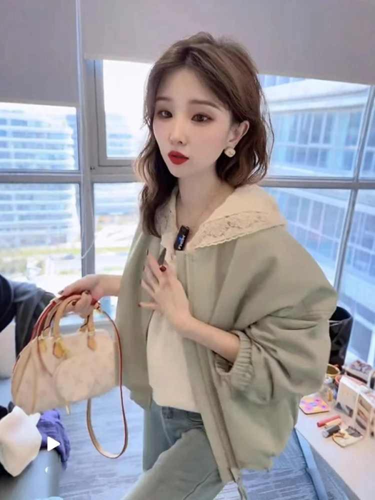 Jaqueta de Couro Feminina Sli Fashionável, Estilo Motociclista Solto, Nova Coleção Primavera, Efeito Rejuvenescedor, Toque Sofisticado e Doce