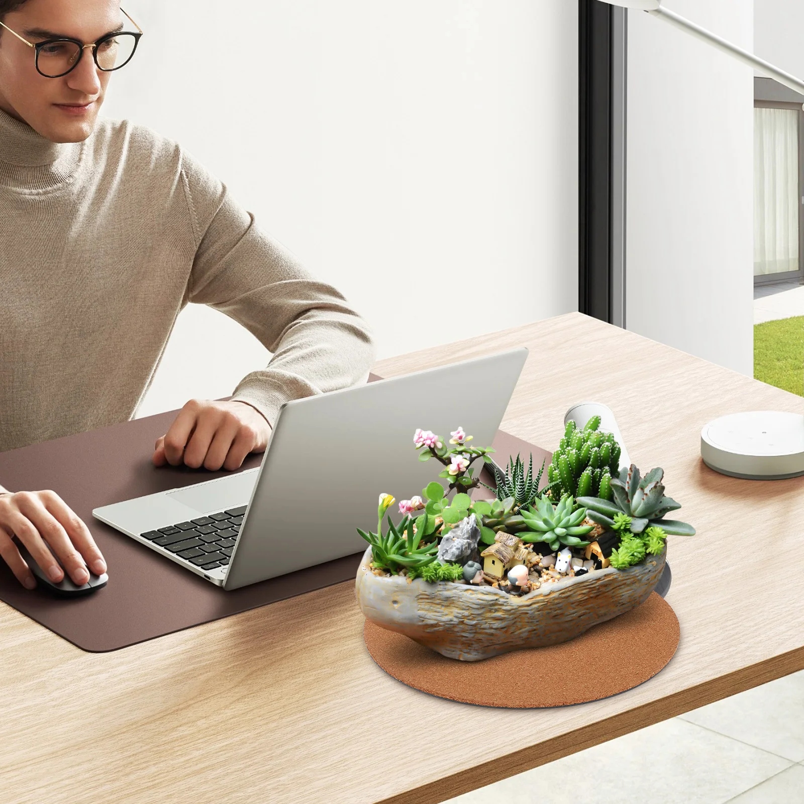 

12Pcs Plastic Flower Pot Mats Round Cork Plant Coasters Indoor Outdoor Table Plant Pot Protectors Nonslip Cork Pads for Plants