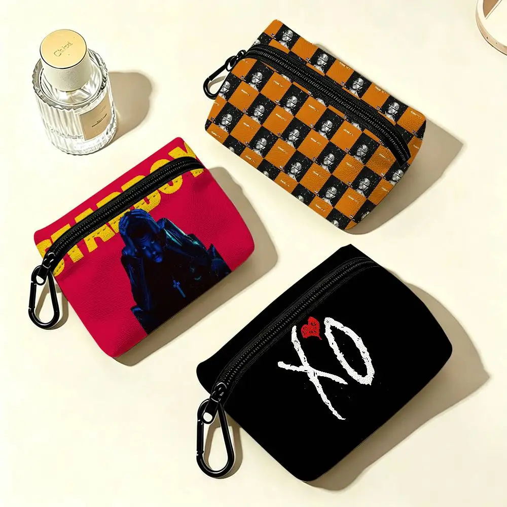 Singer T-The Weeknd Xo Portable Oxford Cloth Coin Purse Alloy Carabiner Hook Small Zipper Pouch For Backpack Belt Daily