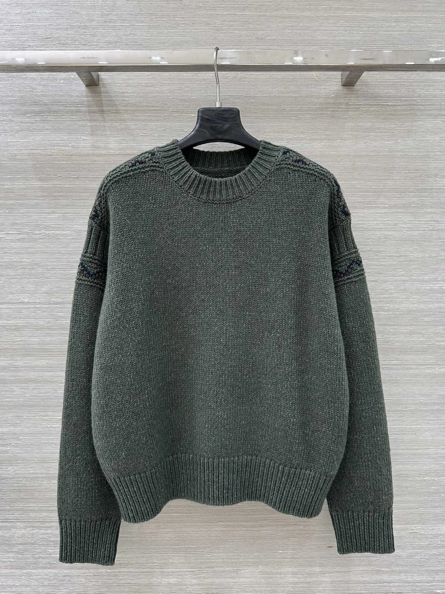 

Women's Green Knitted Pullover Autumn Winter O-Neck Long Sleeve Vintage 100% Cashmere Sweater