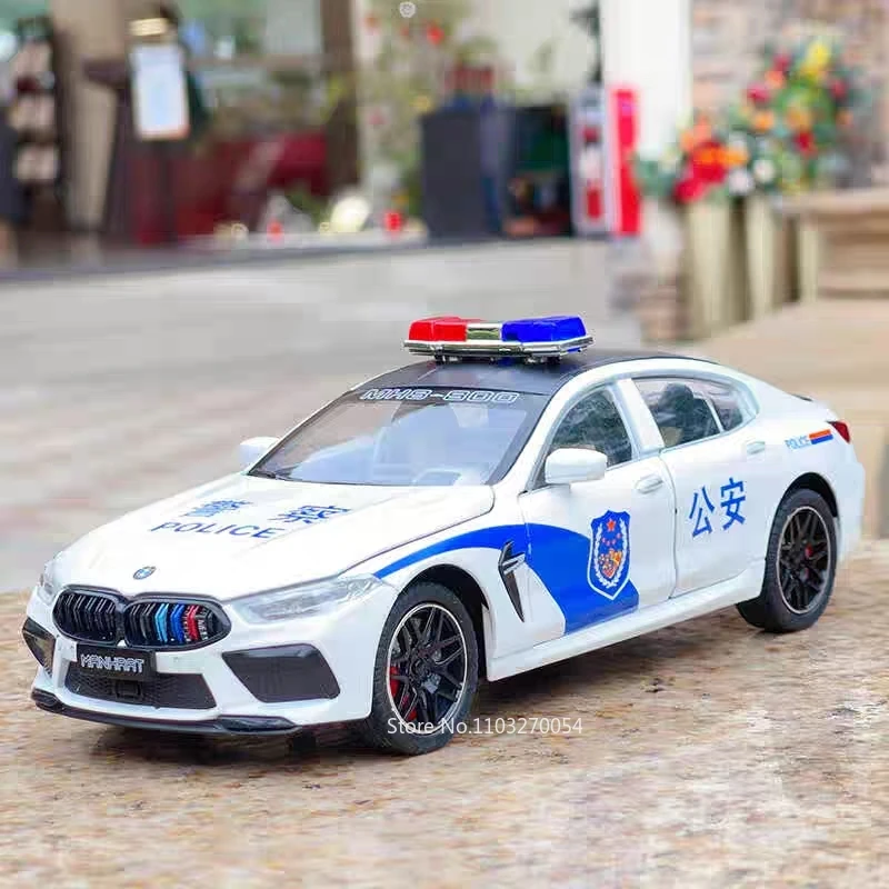 1:24 M8 Police Car Model Toys Diecast Alloy Vehicle 6 Doors Opened Metal Body Rubber Tire Sound Light Pull Back Toy Gift for Kid