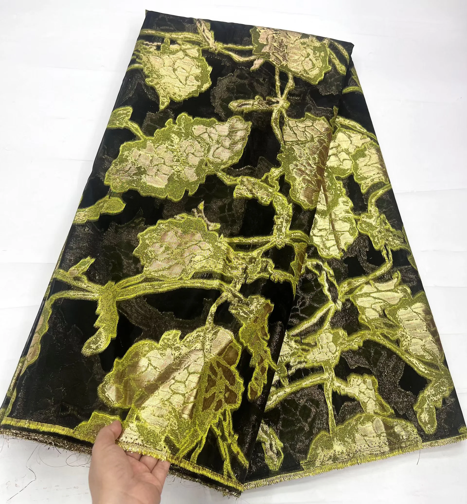 

French Jacquard Lace Fabrics 2025 High Quality African Nigerian Organza Jacquard Lace For Sewing Women Party Dresses